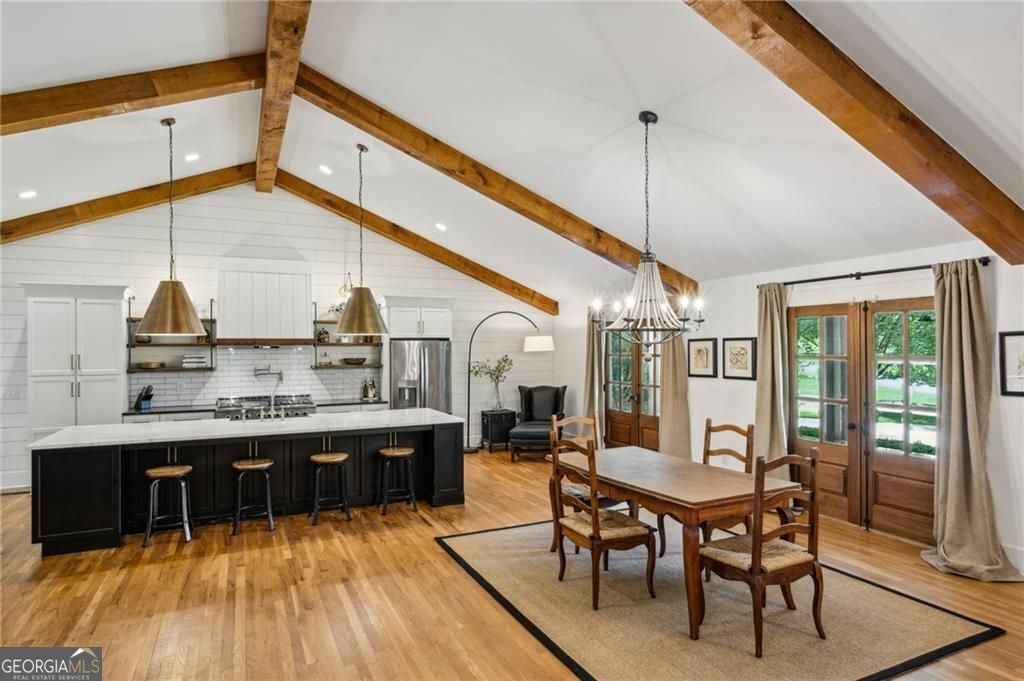 Sandy Springs, Georgia 30328, United States, 5 Bedrooms Bedrooms, ,5 BathroomsBathrooms,Residential,Active,156232