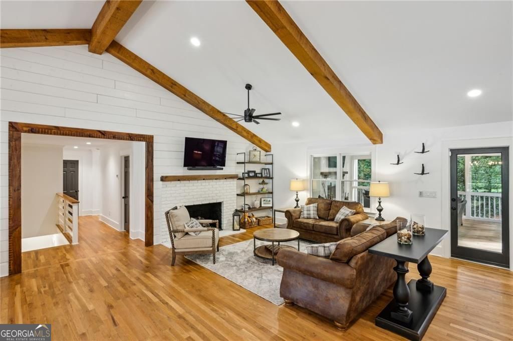 Sandy Springs, Georgia 30328, United States, 5 Bedrooms Bedrooms, ,5 BathroomsBathrooms,Residential,Active,156232