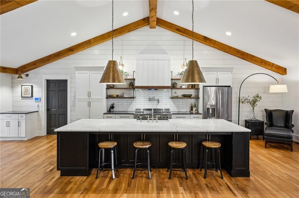 Sandy Springs, Georgia 30328, United States, 5 Bedrooms Bedrooms, ,5 BathroomsBathrooms,Residential,Active,156232