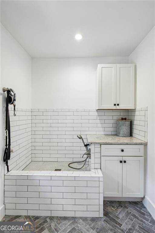 Sandy Springs, Georgia 30328, United States, 5 Bedrooms Bedrooms, ,5 BathroomsBathrooms,Residential,Active,156232