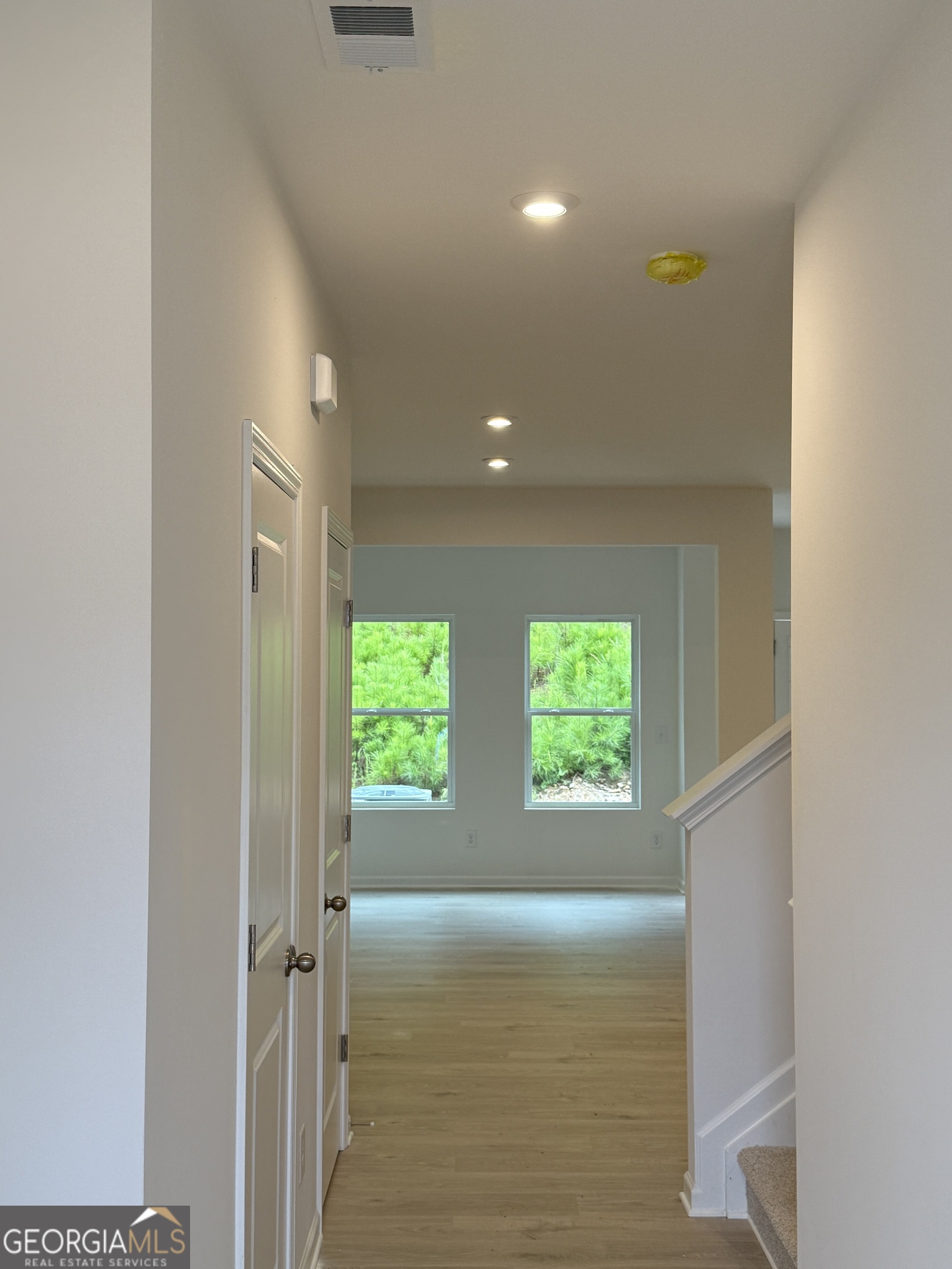 1171 PARK CENTER CIR