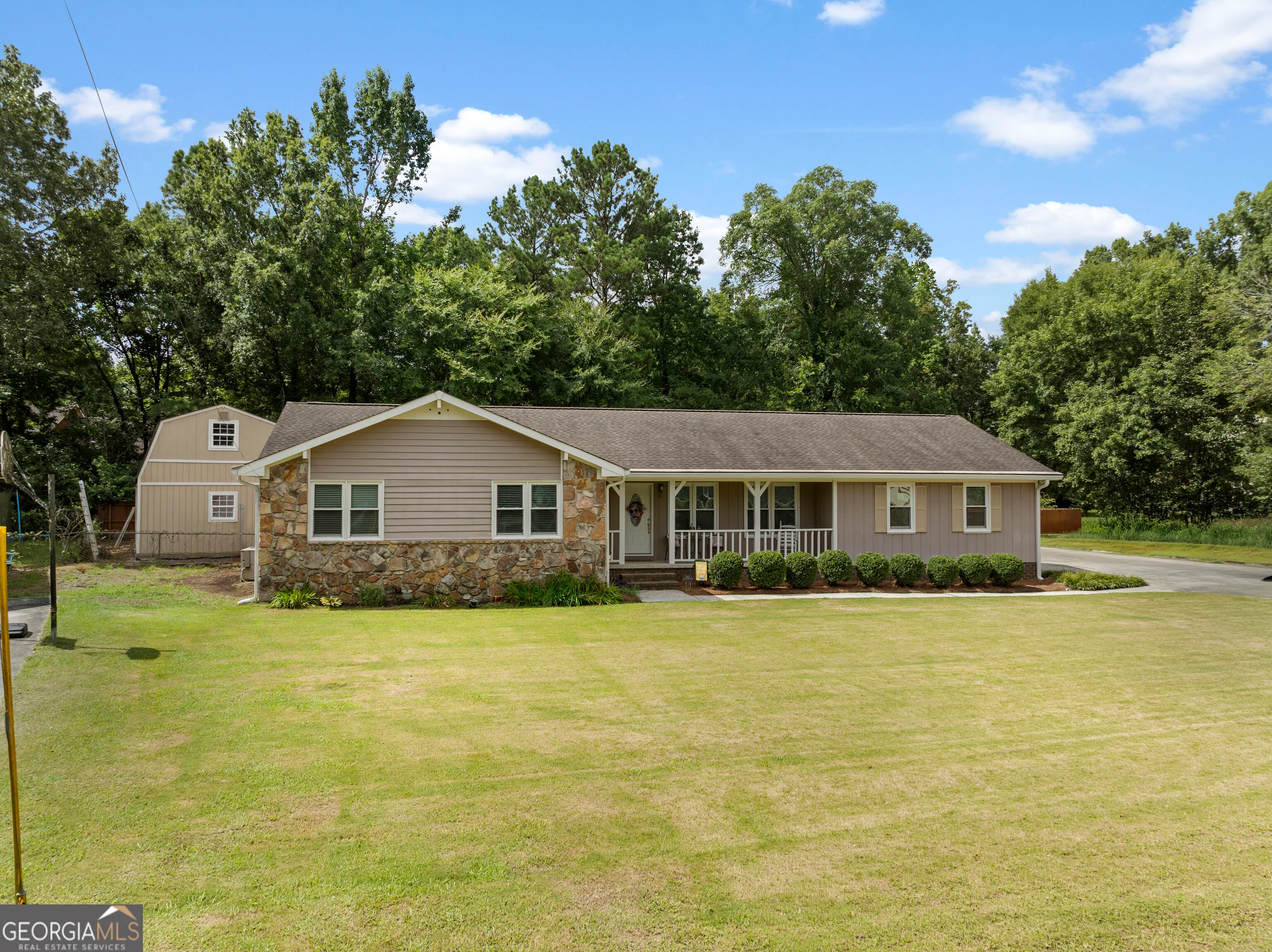 113 Wood Valley Drive SW