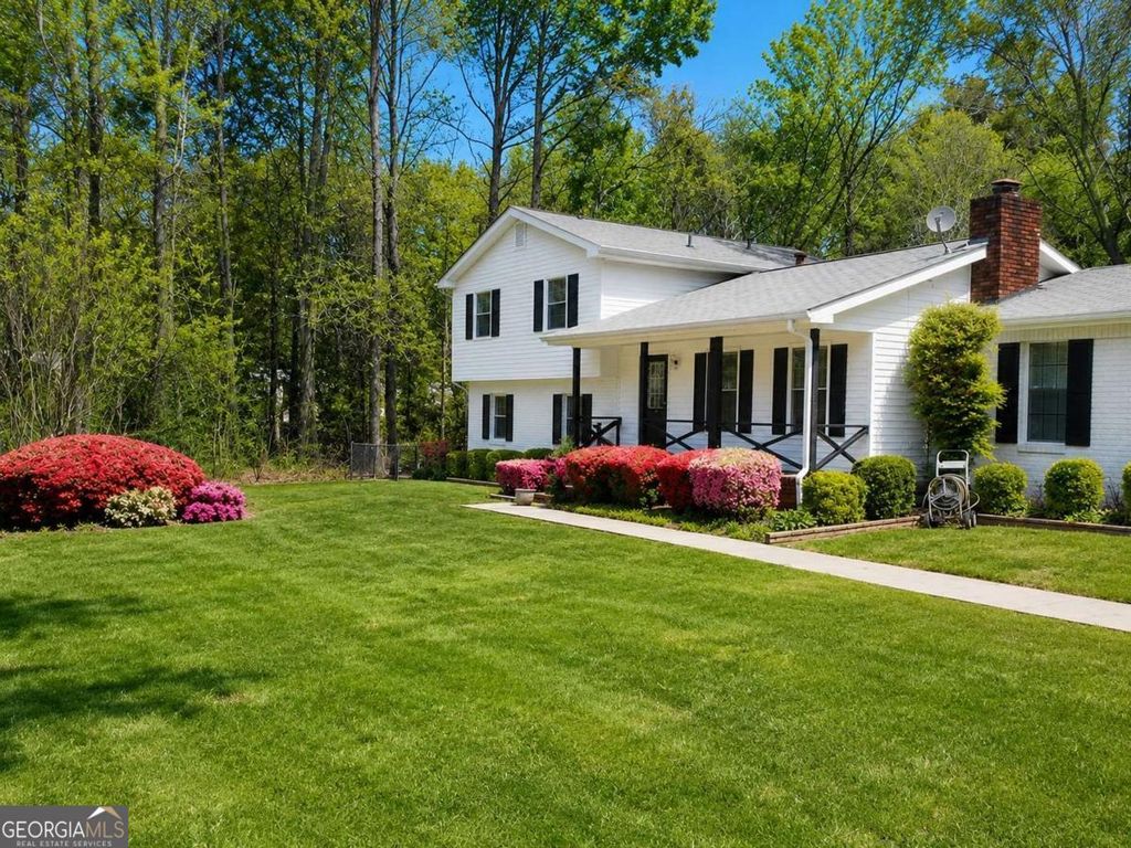 Photo of 3418 Johnson Drive, Snellville, GA 30039 (MLS # 10808897)