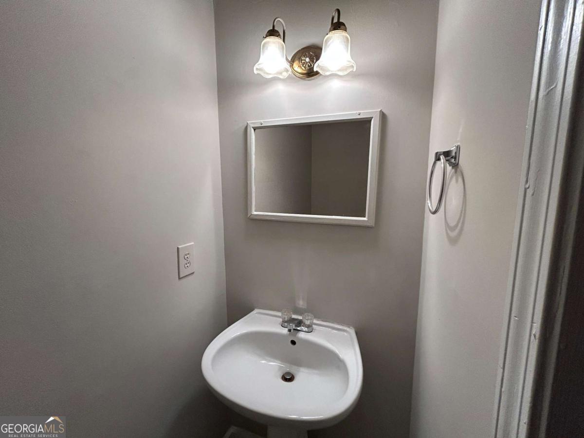 Main Station - Residential Lease