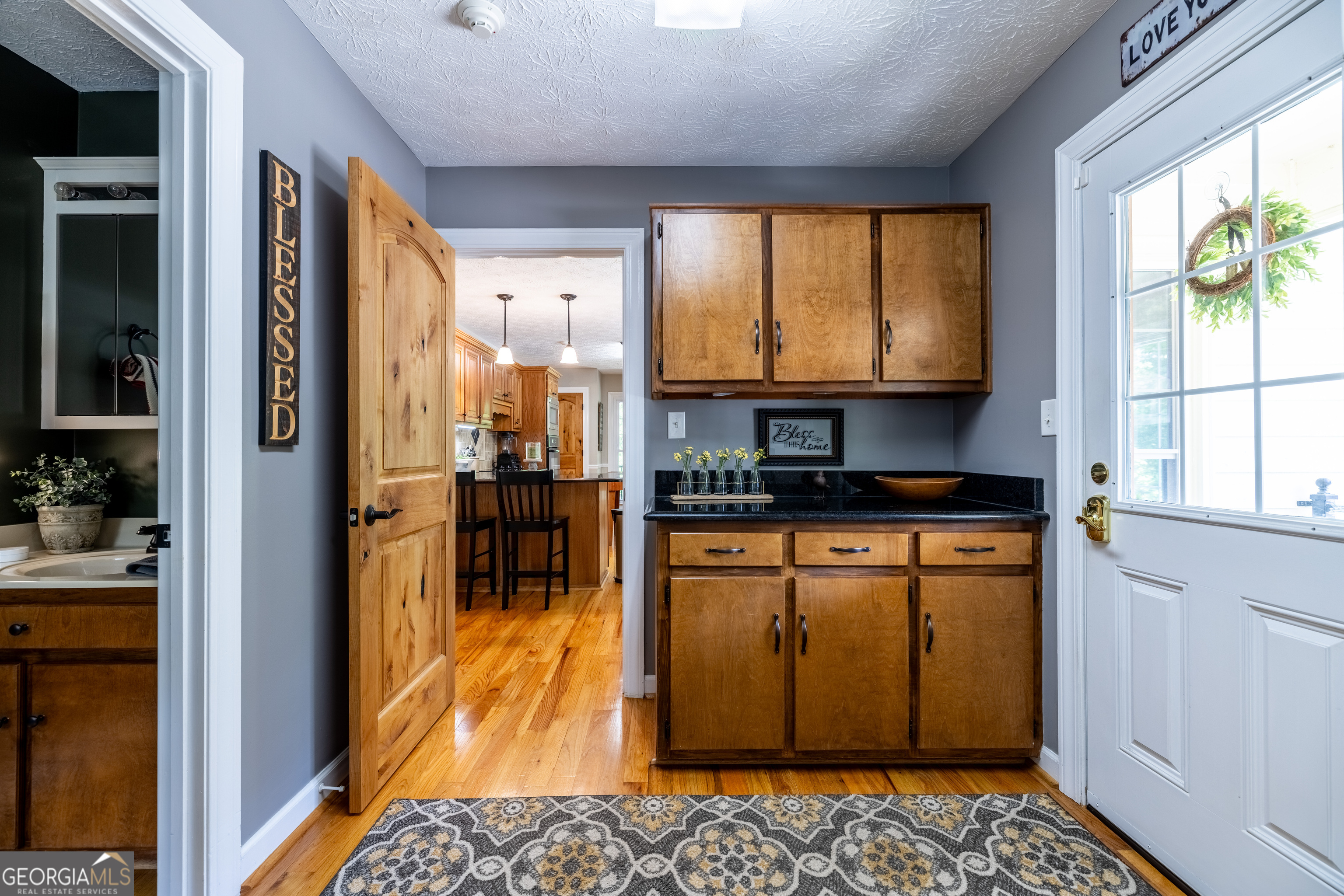 131 Hine RD SE