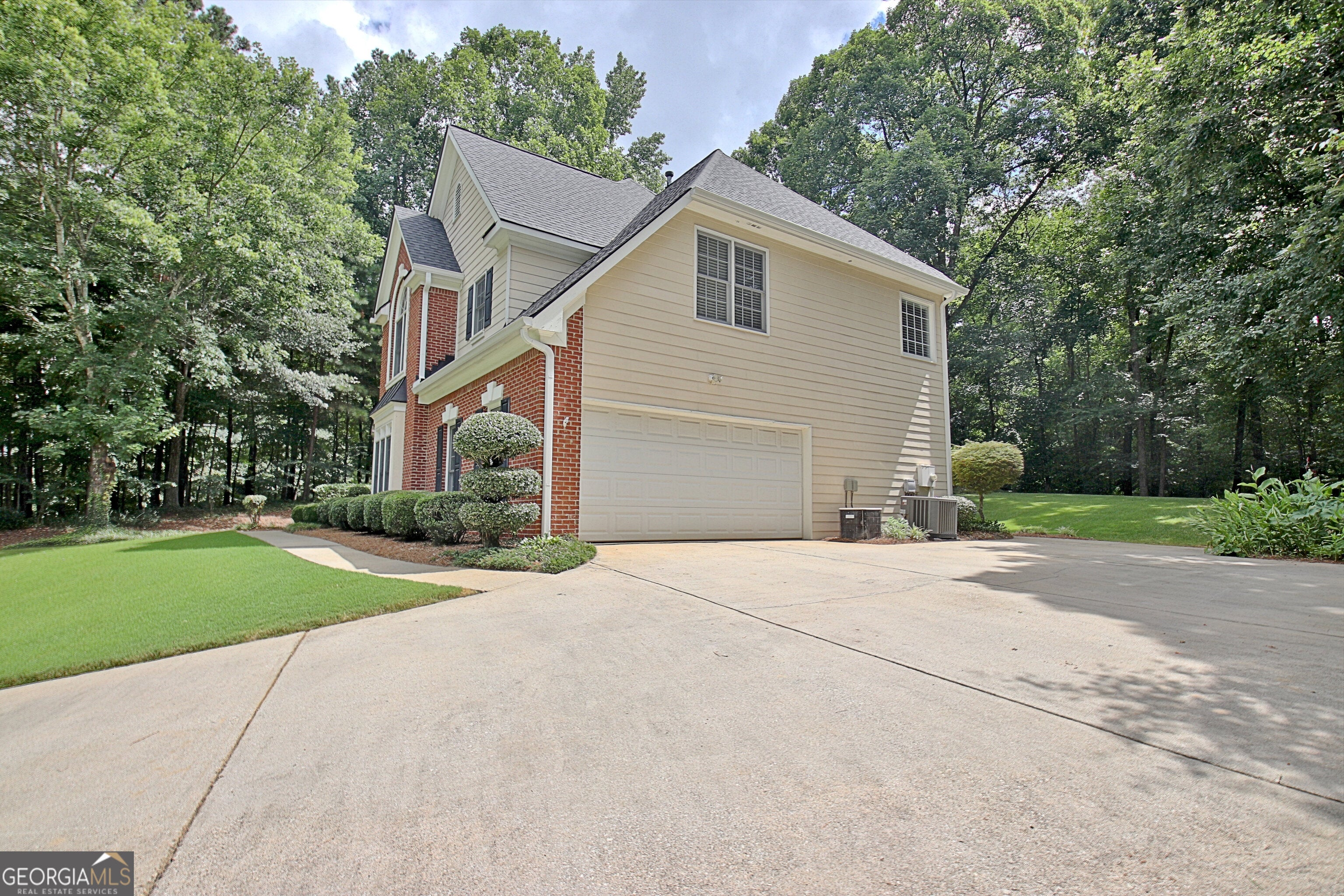 314 Grovewood LN