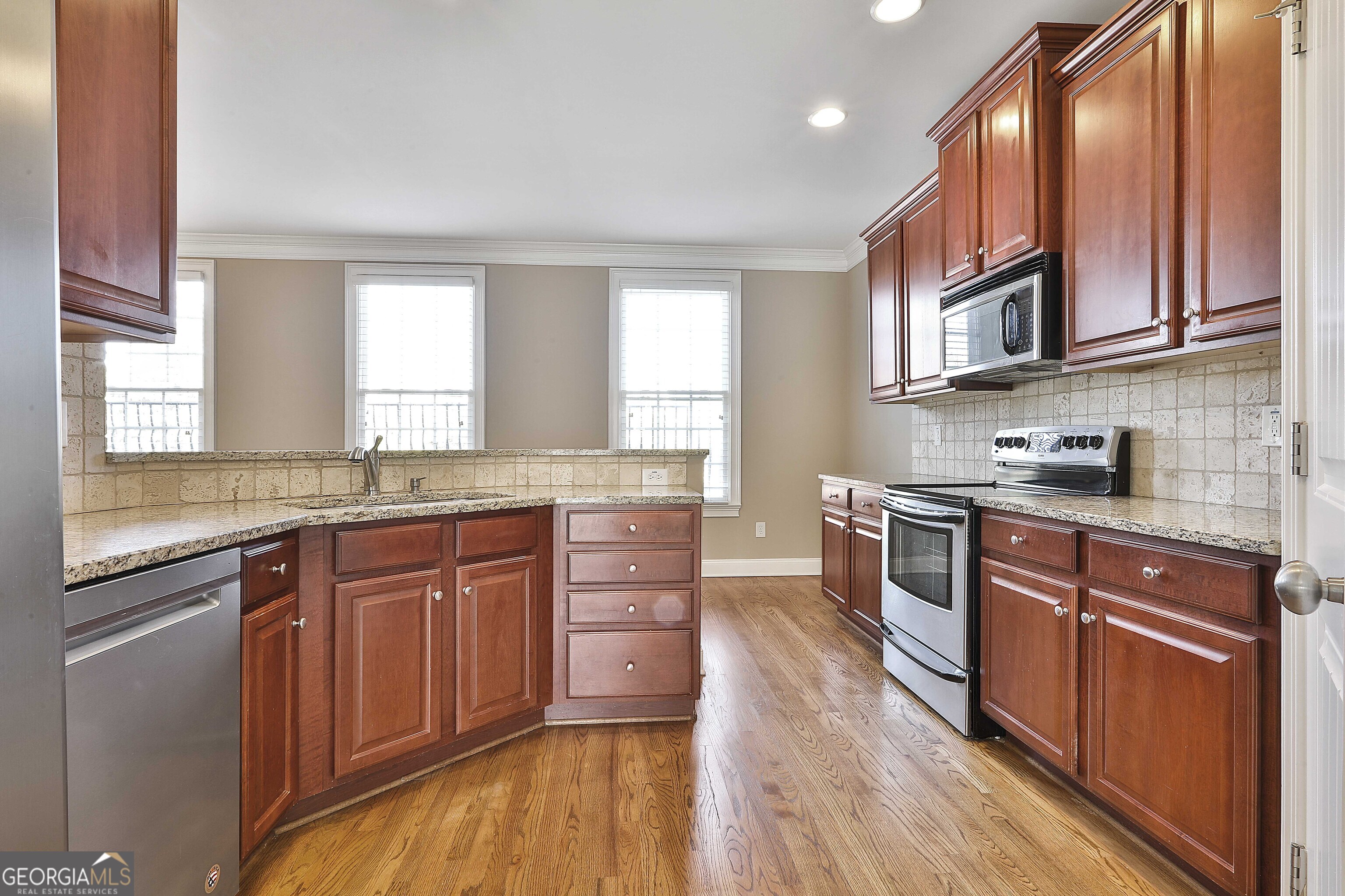 Peachtree City, Georgia 30269, United States, 3 Bedrooms Bedrooms, ,4 BathroomsBathrooms,Residential,Active,113961