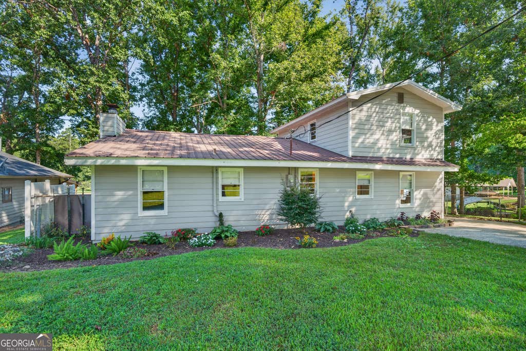 Photo of 264 SW Shelton Dr SW, Eatonton, GA 31024 (MLS # 10827001)