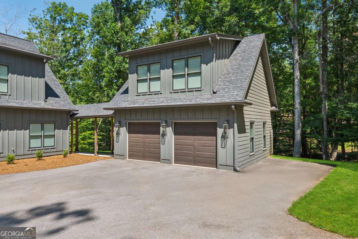 3394 Robinson RD