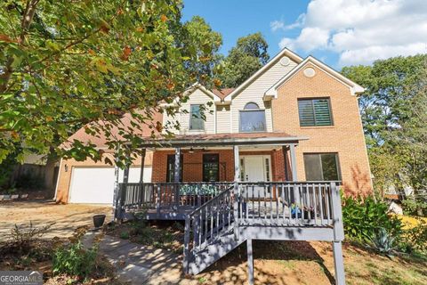 Photo of 925 Dogwood Park Drive, Lawrenceville, GA 30046 (MLS # 10626189)