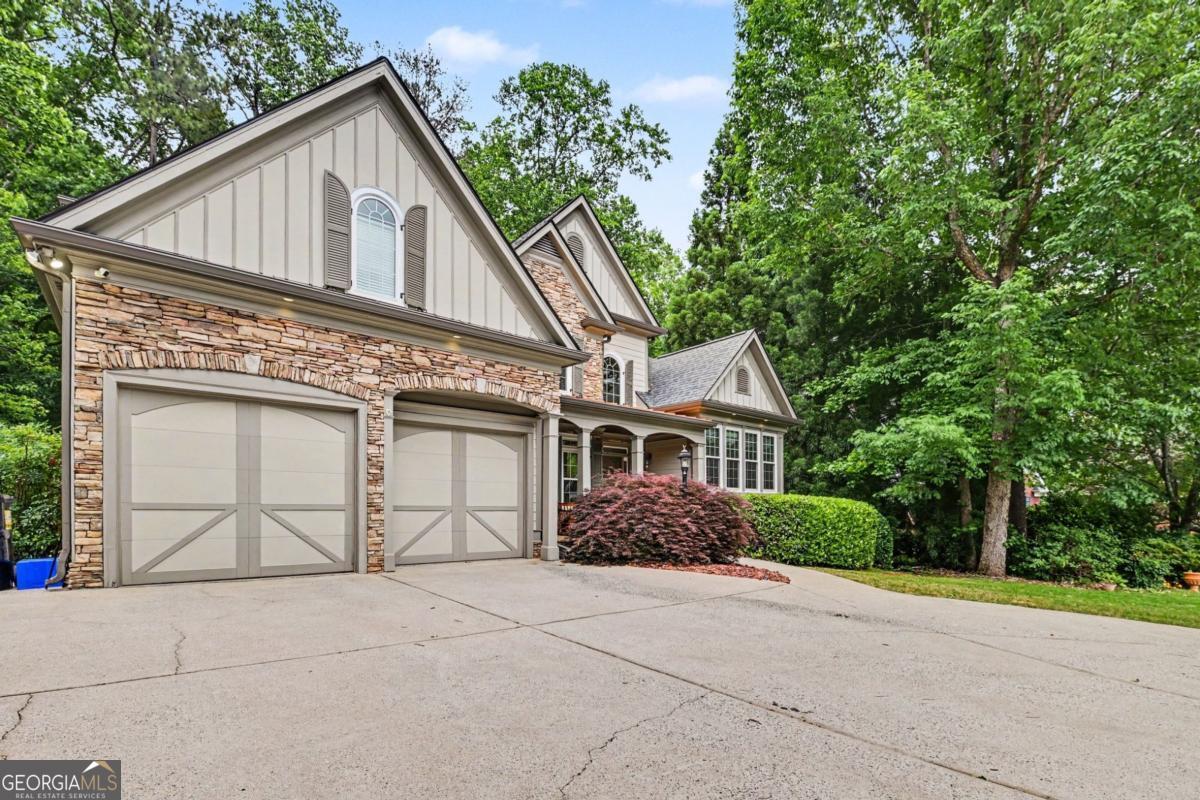 1223 Oakleigh Valley DR