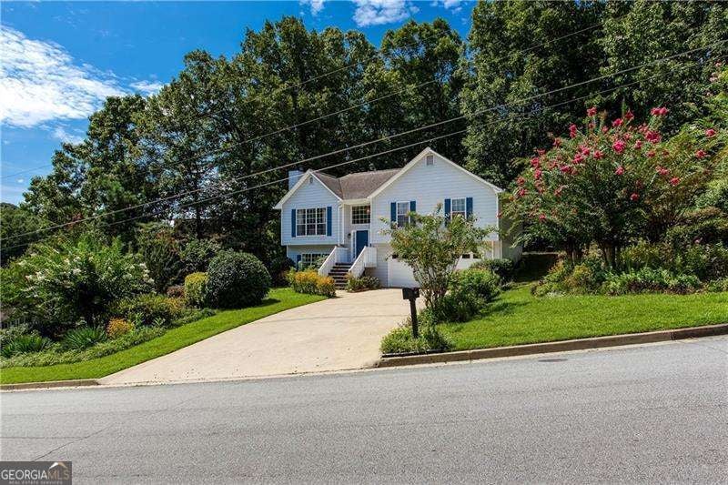 3705 Winding Trail