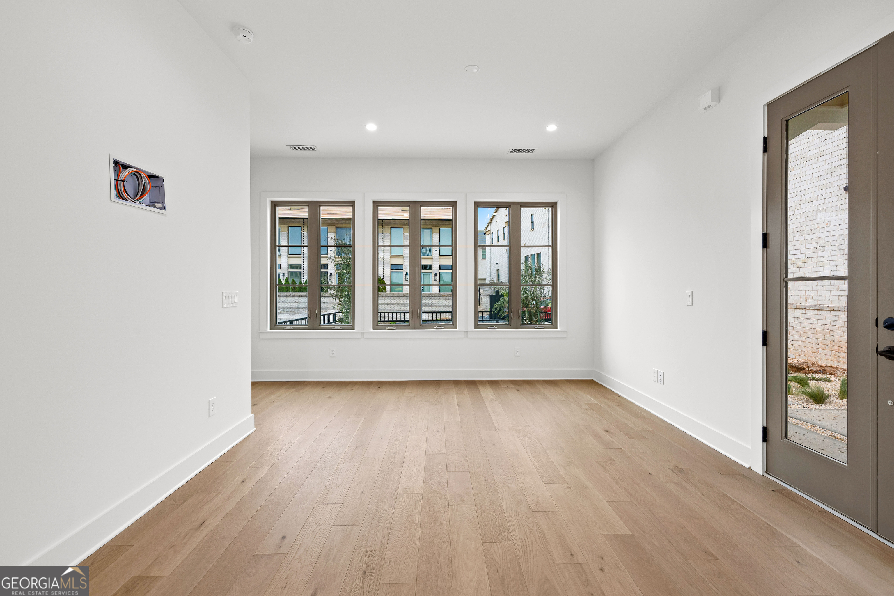 Fayetteville, Georgia 30214, United States, 2 Bedrooms Bedrooms, ,3 BathroomsBathrooms,Residential,Active,251350