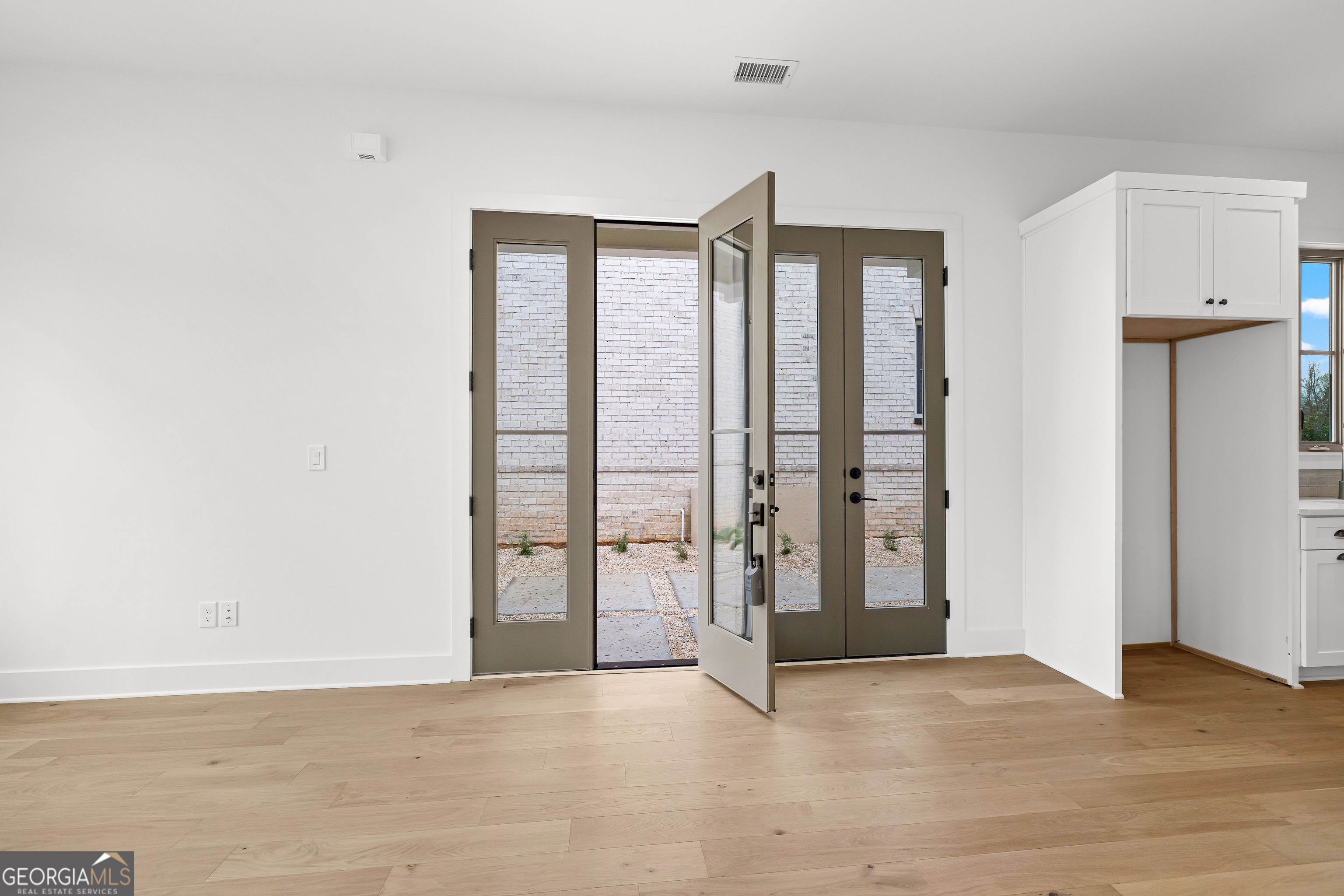 Fayetteville, Georgia 30214, United States, 2 Bedrooms Bedrooms, ,3 BathroomsBathrooms,Residential,Active,251350