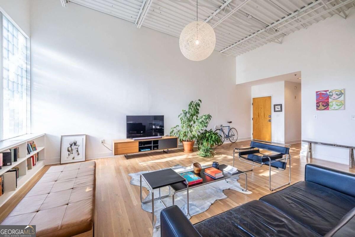 15 Waddell ST NE 304