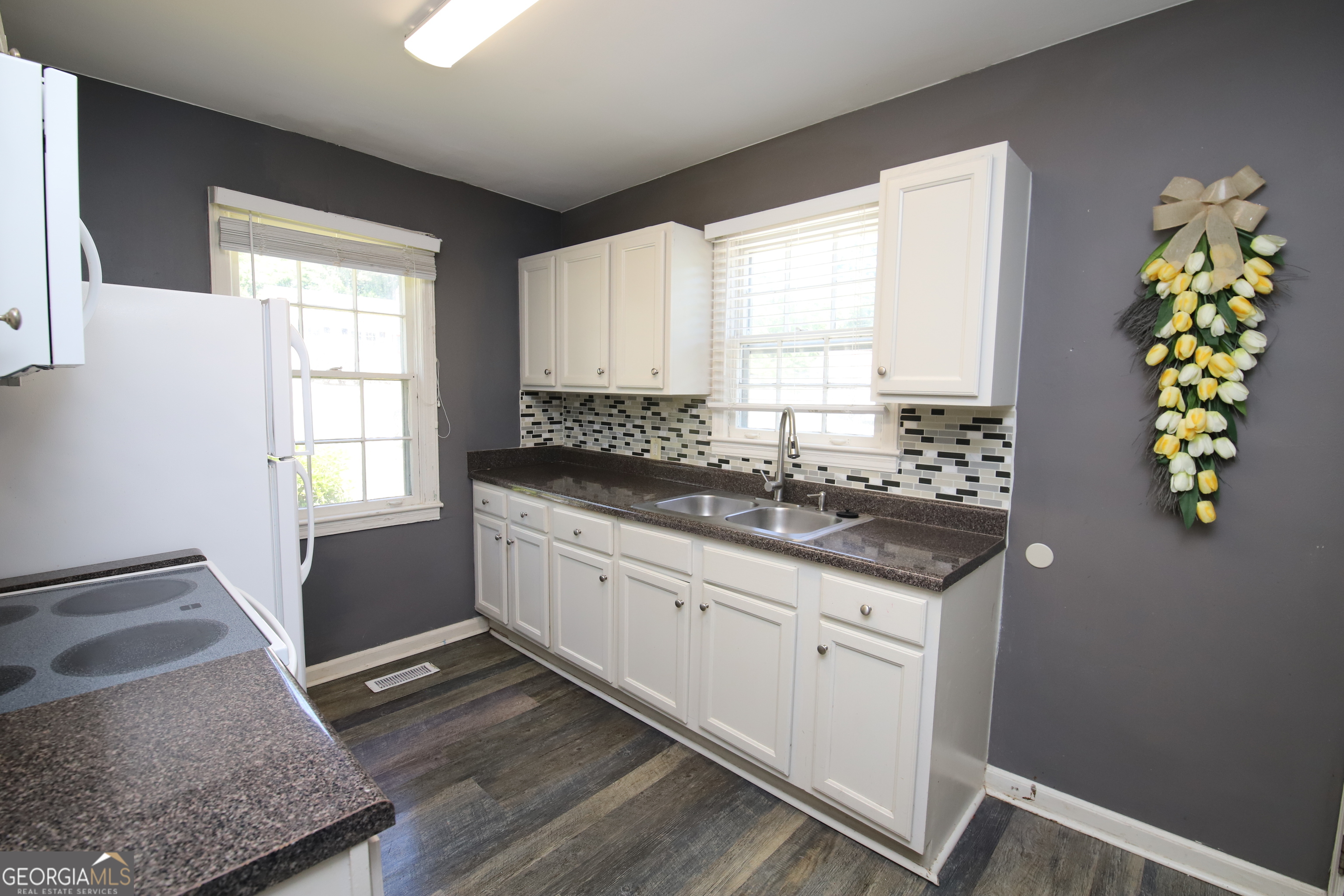 222 Beechwood CIR