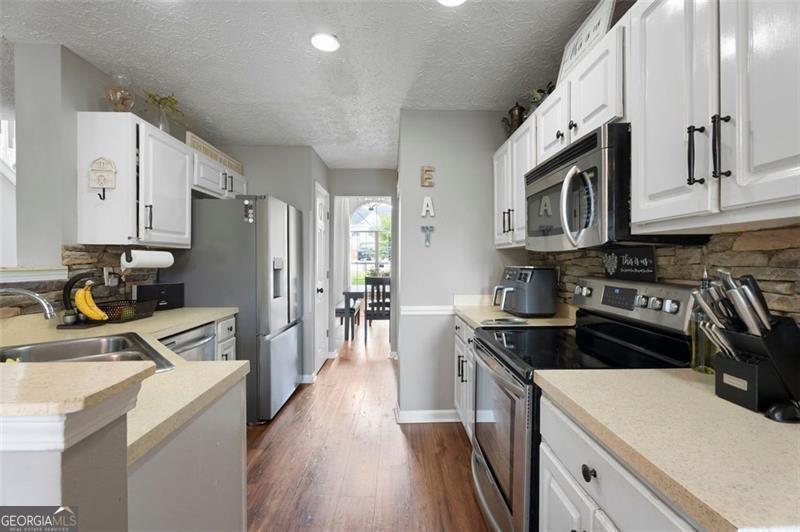 Saint James Place 01 - Residential