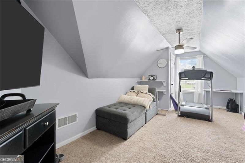 Saint James Place 01 - Residential