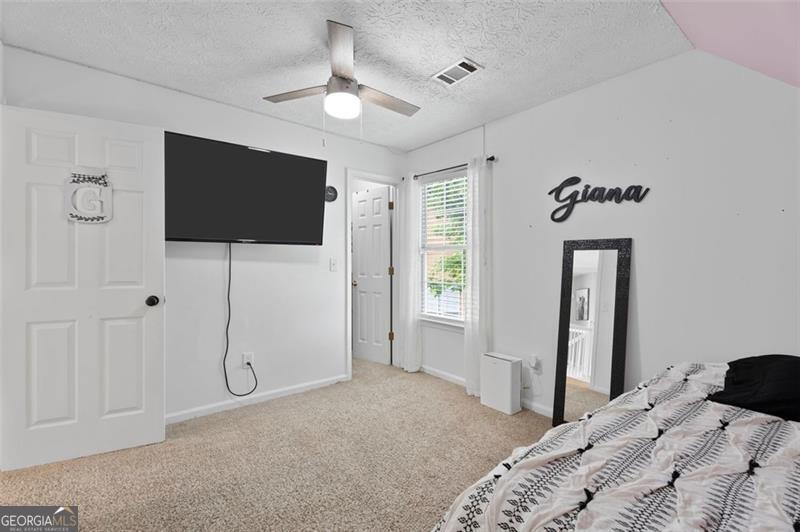 Saint James Place 01 - Residential