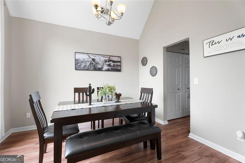 Saint James Place 01 - Residential