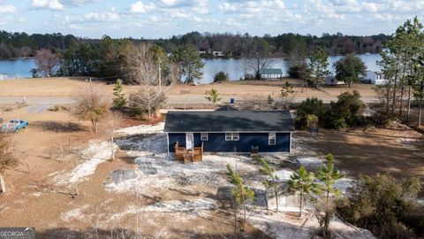 A home in Folkston