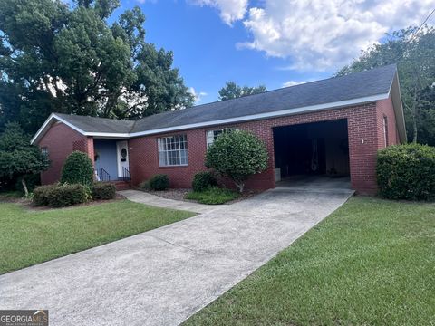 658 E Walnut ST Jesup GA 31546