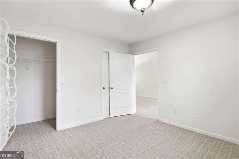 6 Brittany CT 24
