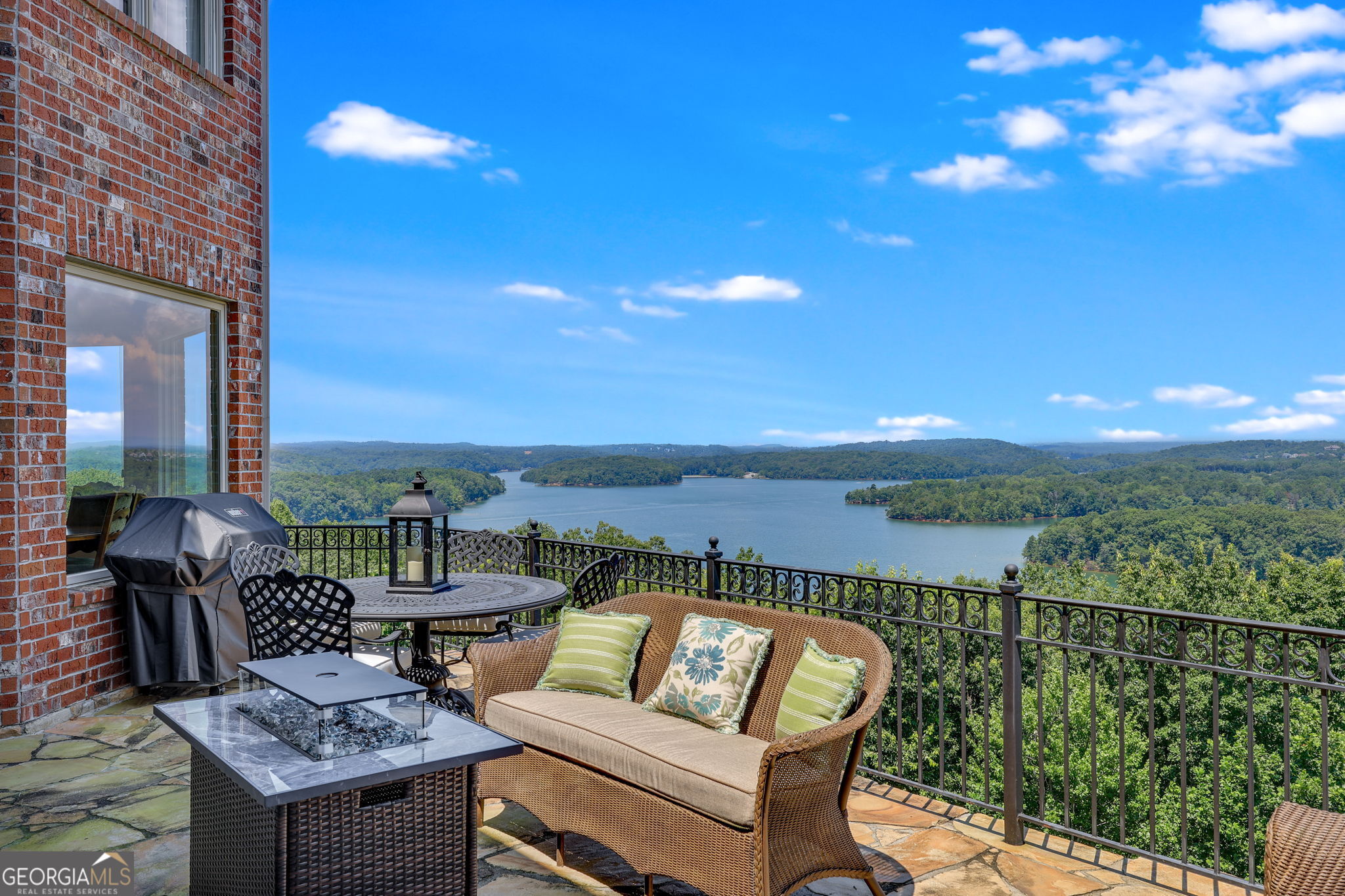 3620 Lake Ridge CT