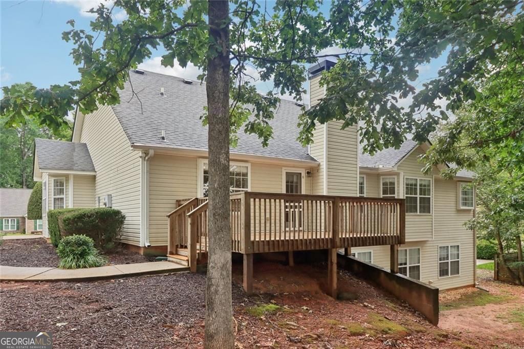 340 Thornhill CIR