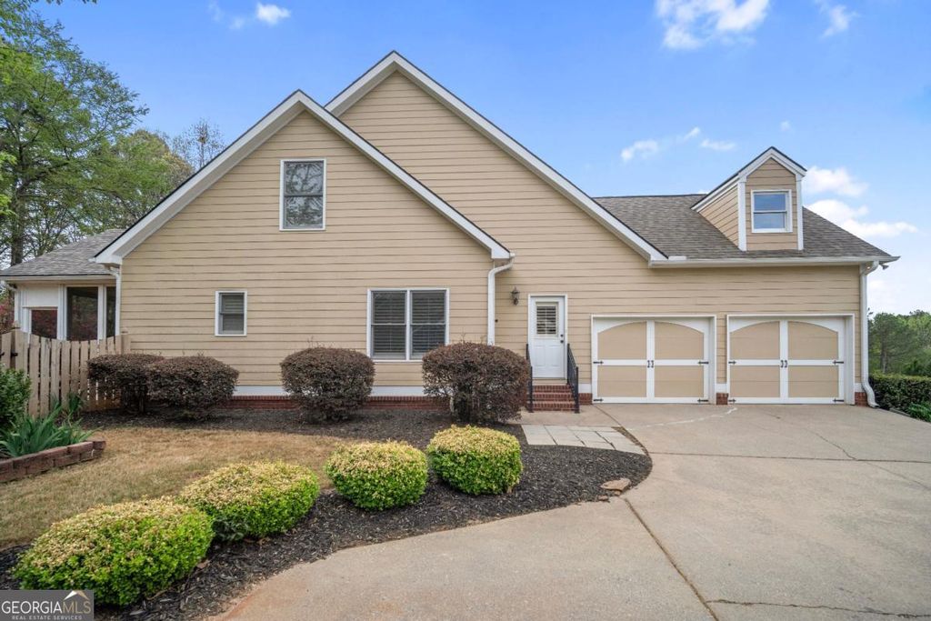 Photo of 35 Waterstone Drive SE, Cartersville, GA 30121 (MLS # 10727571)
