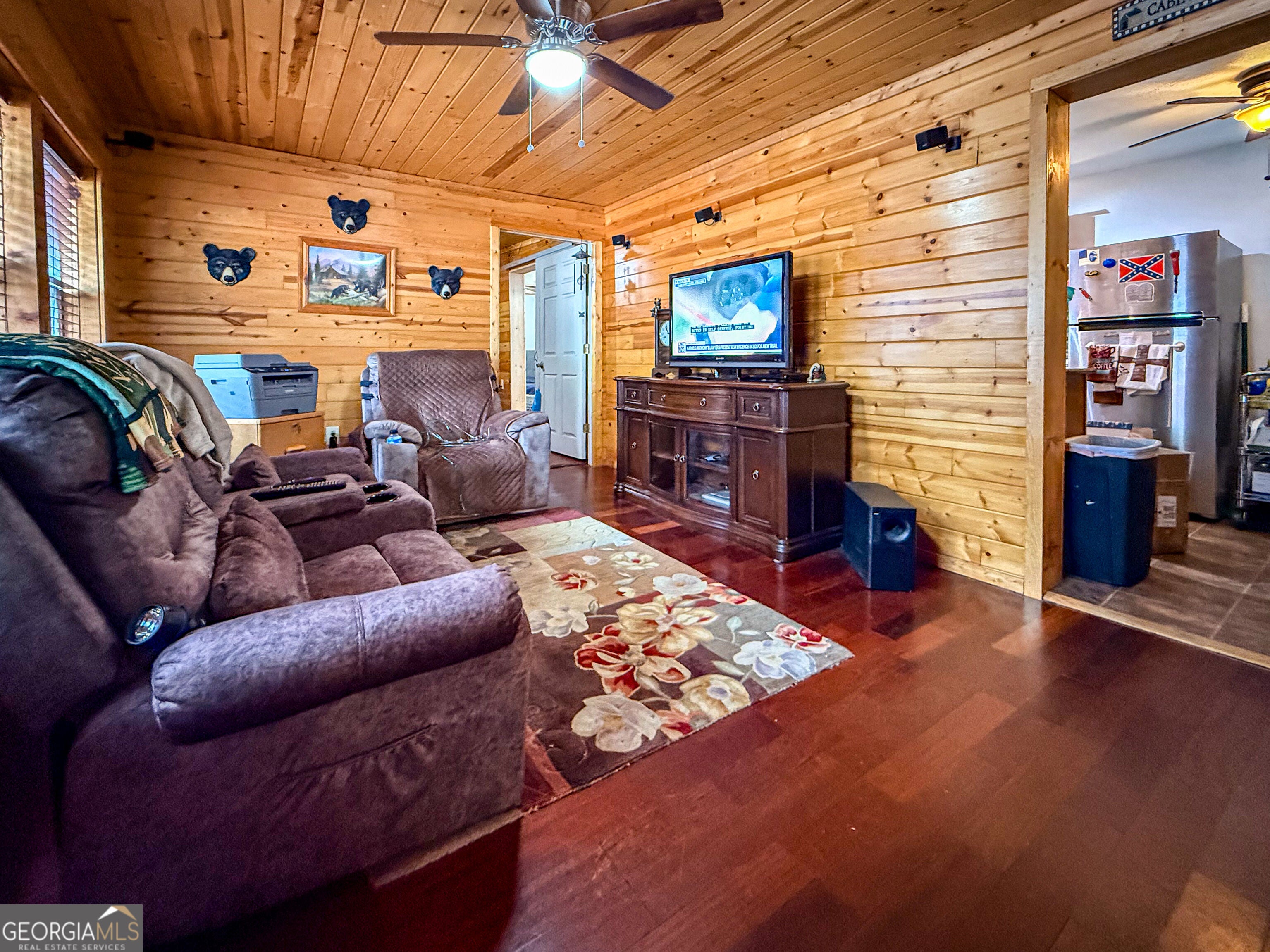 1168 Mountain Shadows DR