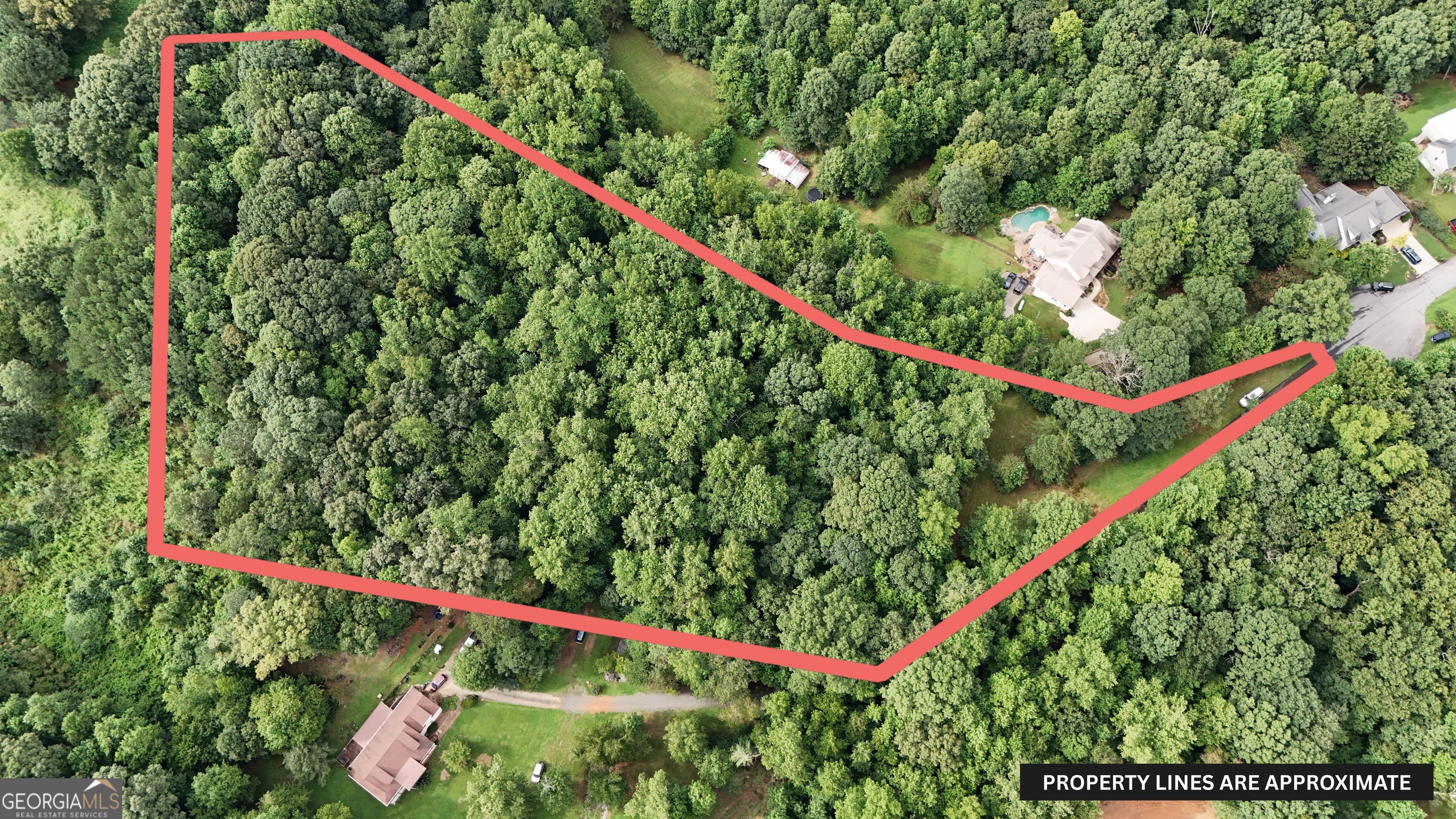 5+ Acres in Cleveland, GA! Private, peaceful, and ready for you. Bring your vision to life with this rare find! This property has so much potential!