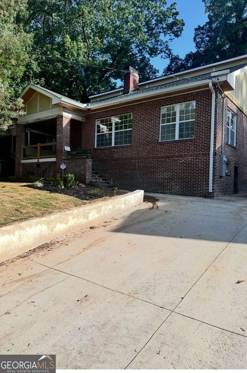 1170 Donnelly AVE Atlanta GA 30310