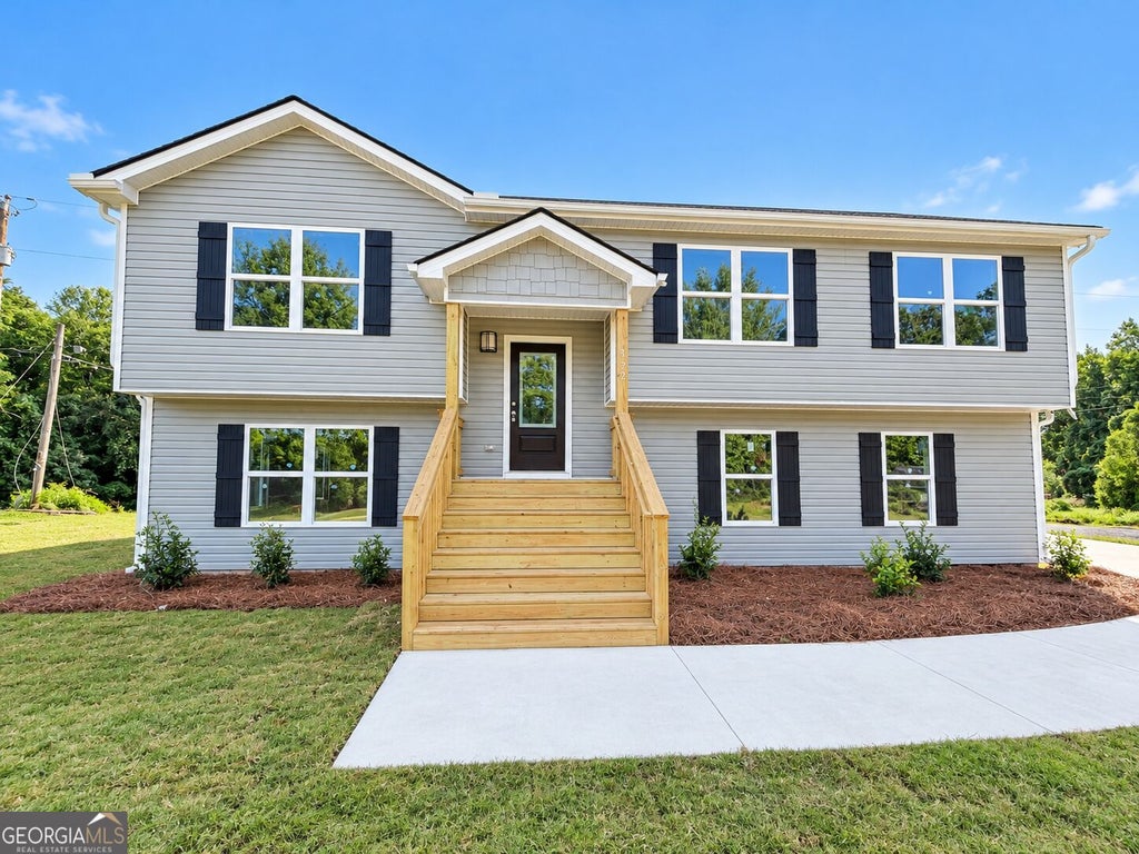 Photo of 432 Nancy Town Road, Mount Airy, GA 30563 (MLS # 10880513)