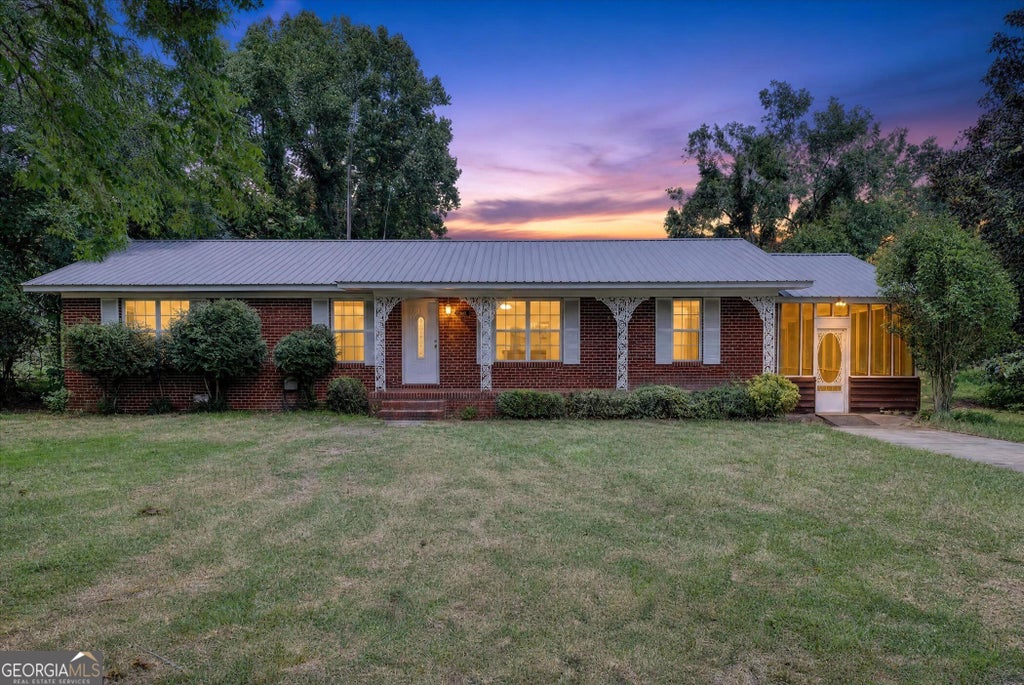 Photo of 205 Cooper Street, Sylvania, GA 30467 (MLS # 10819944)