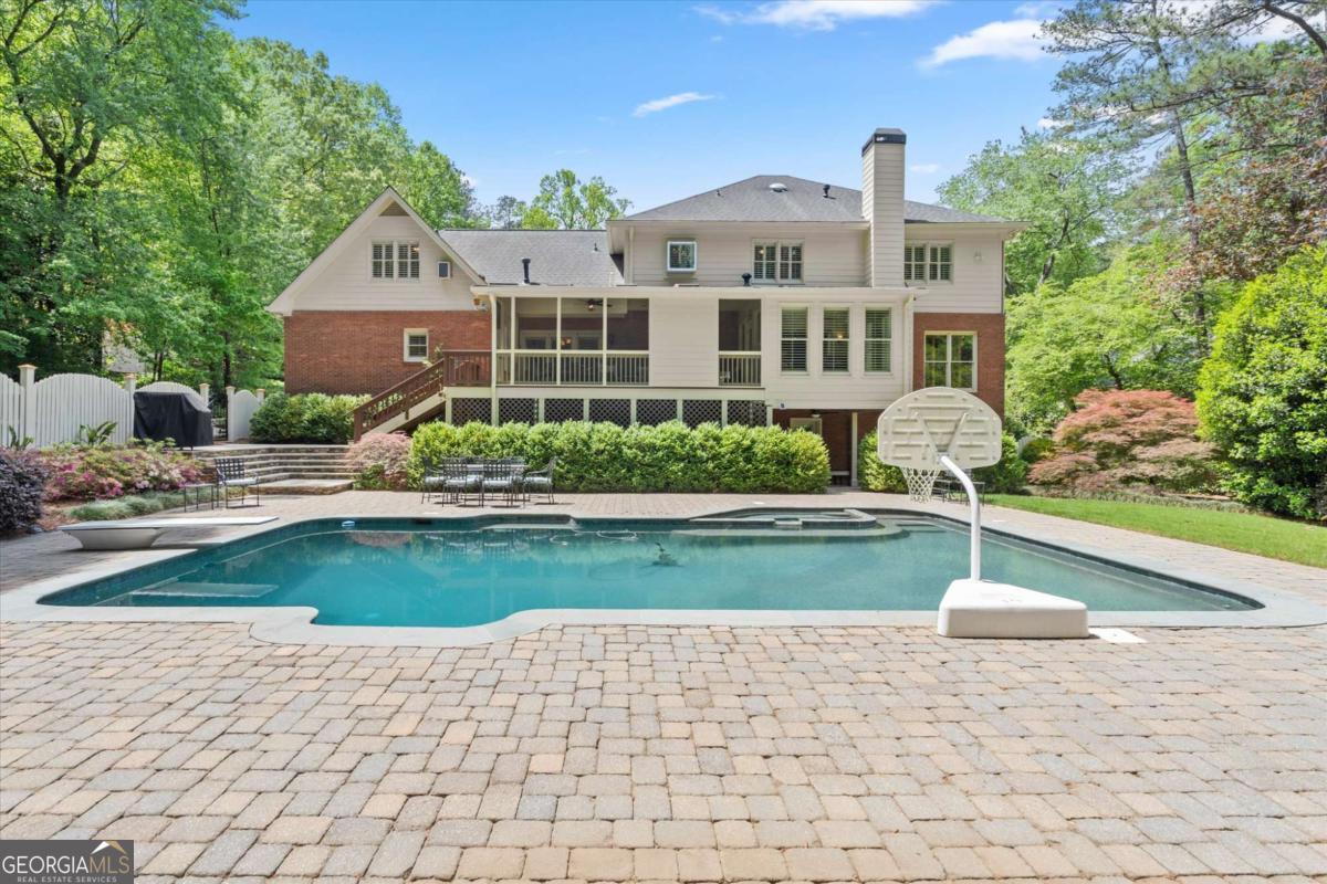 935 Ivy Falls DR
