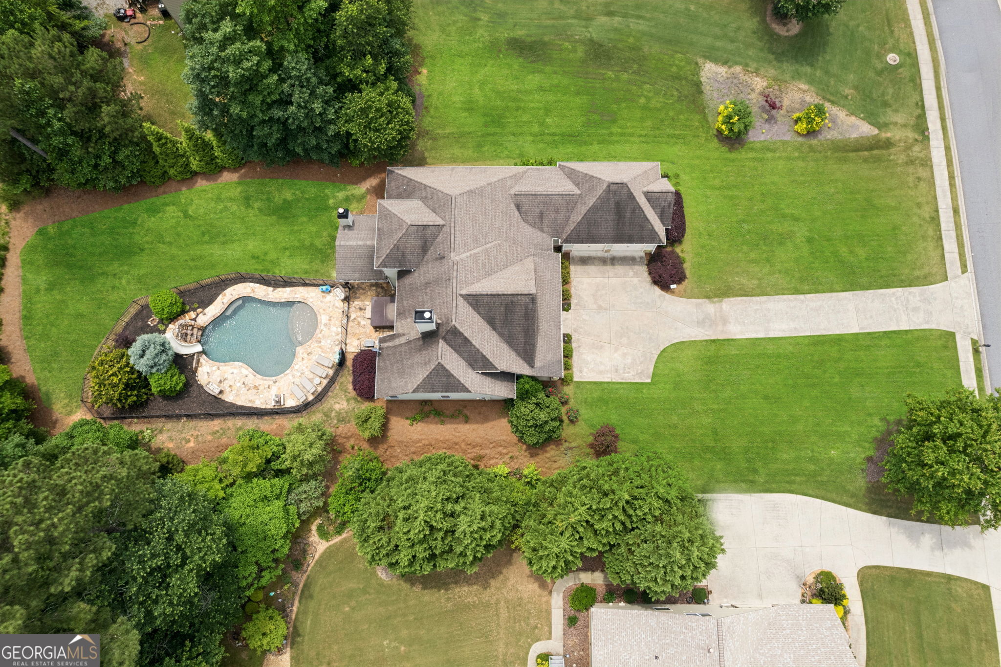 28 Dawson Manor CT