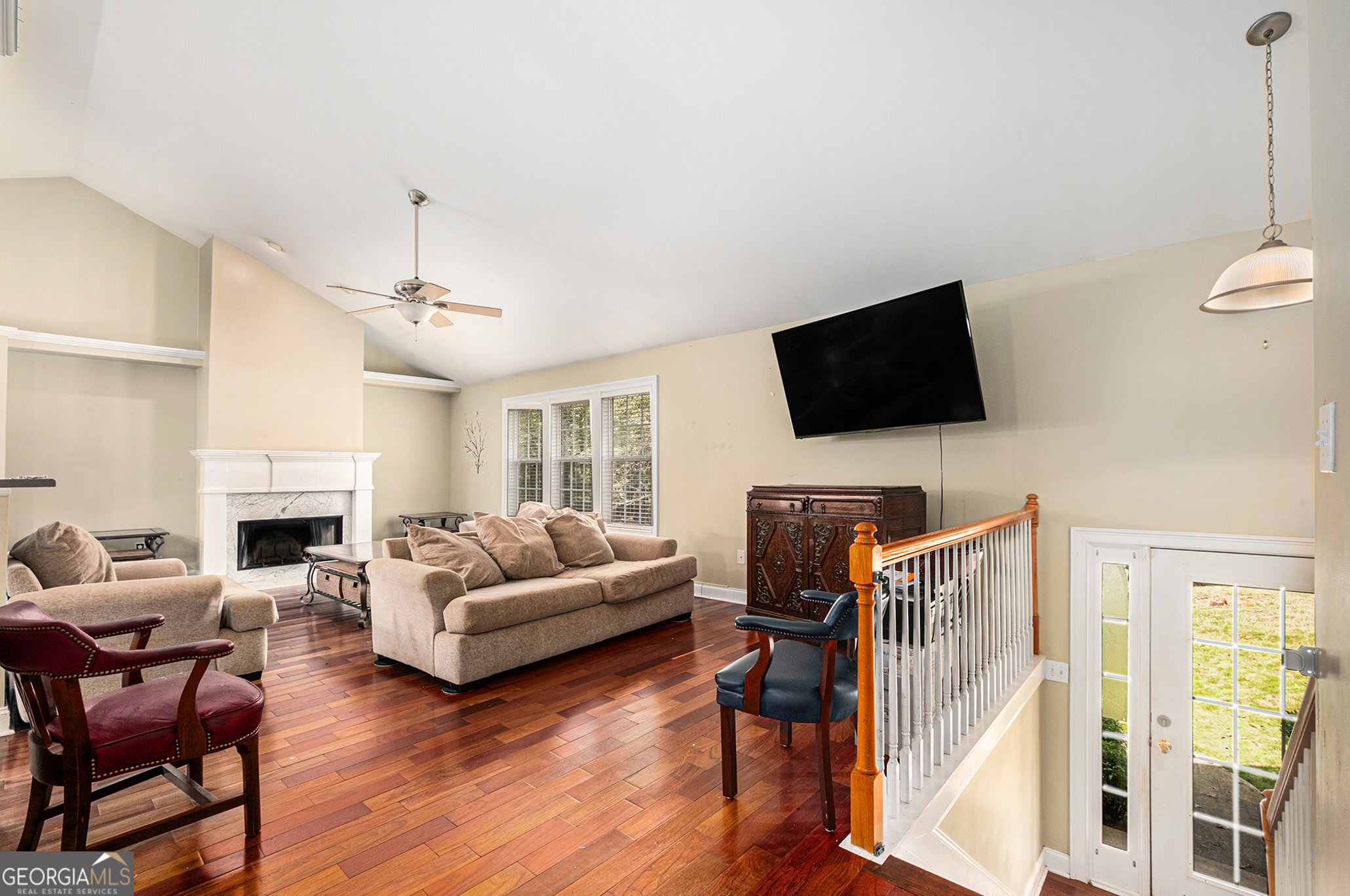 192 Lakeover CIR