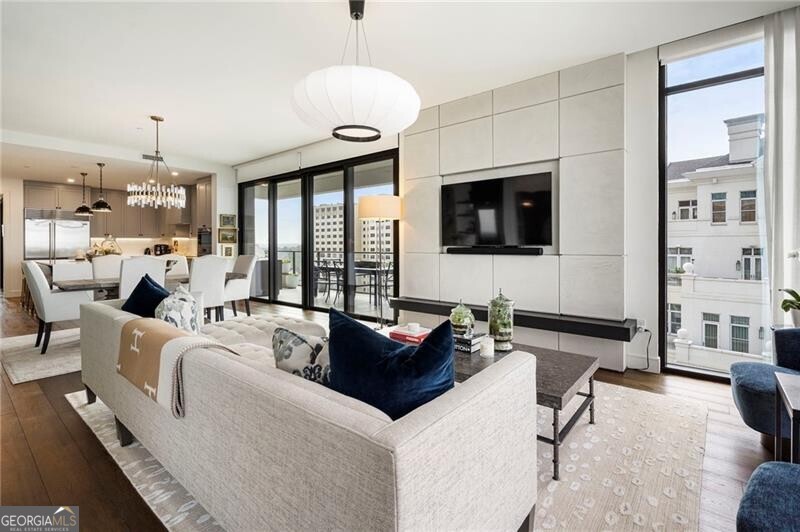 2520 Peachtree RD W 1203