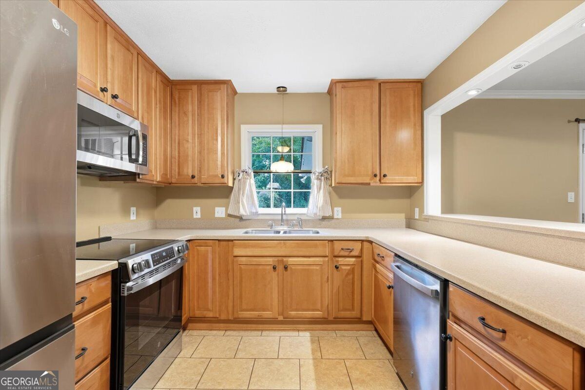 4895 Guerry DR
