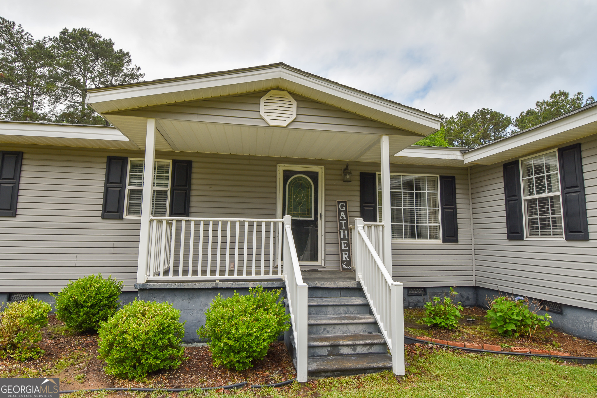 1579 Van Buren RD