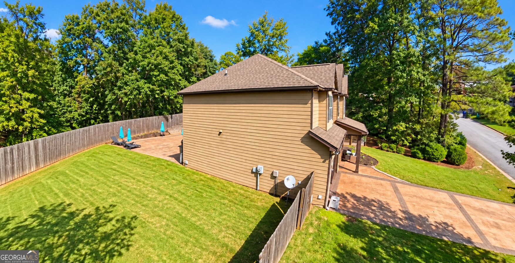 3901 Chris DR