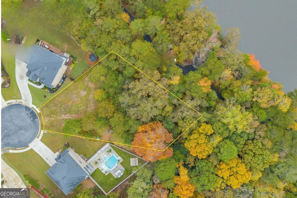 Photo of 1118 Great Glen Way, Lawrenceville, GA 30045 (MLS # 10694990)