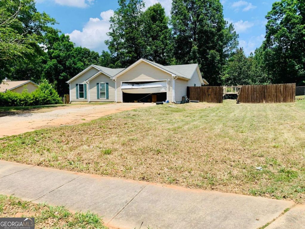 Photo of 236 Northbridge Drive, Stockbridge, GA 30281 (MLS # 10776145)