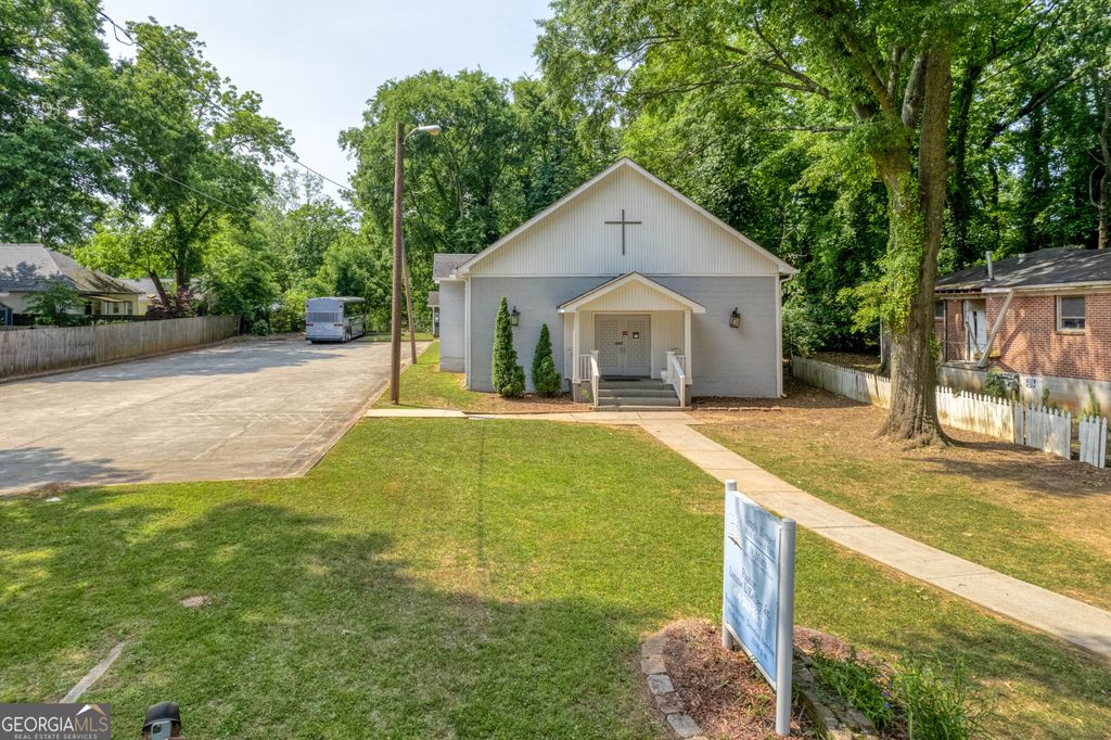 Photo of 1689 Hosea L Williams Drive, Atlanta, GA 30317 (MLS # 10689301)