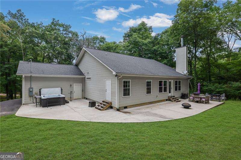 16 Allatoona Woods TRL SE