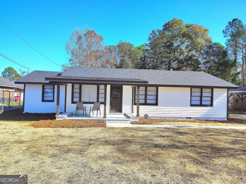 A home in Baxley