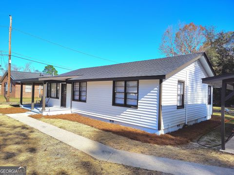 A home in Baxley