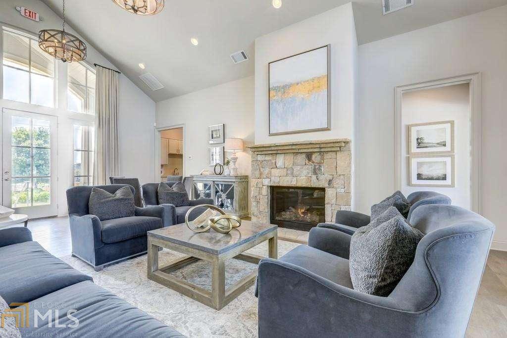 Skyland Brookhaven - Residential