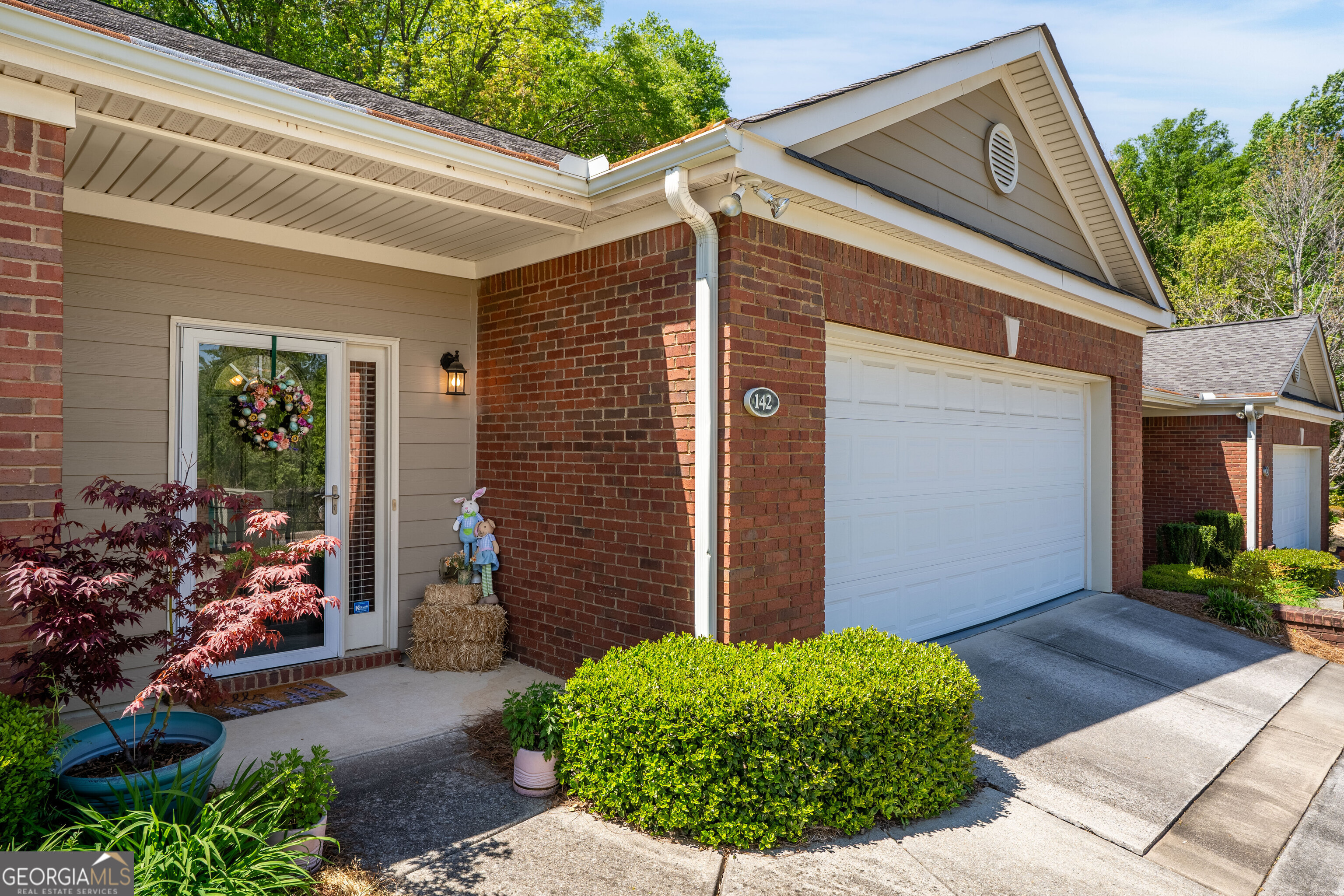 142 Senior CIR